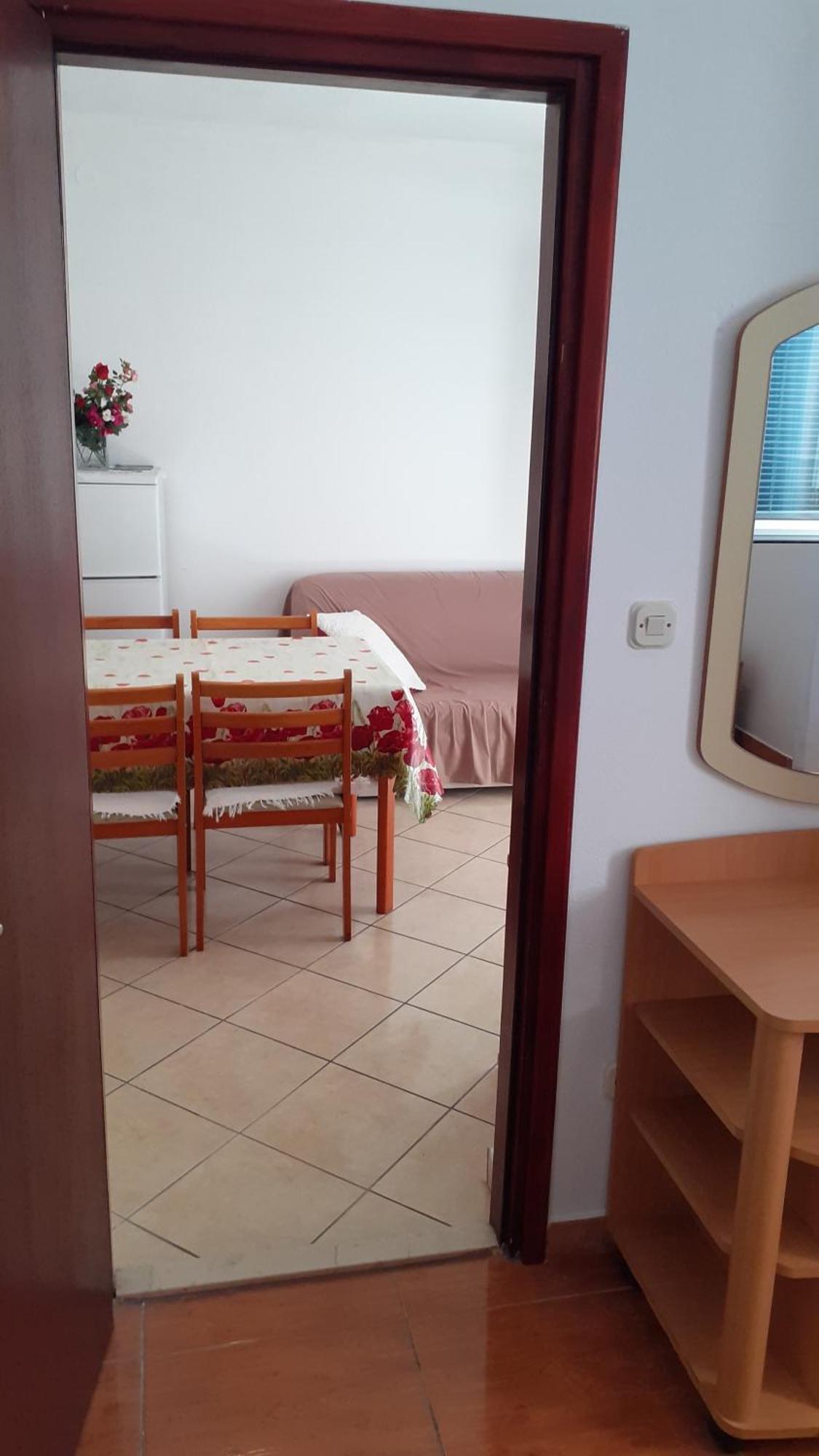 Apartments Slavica Бол Стая снимка